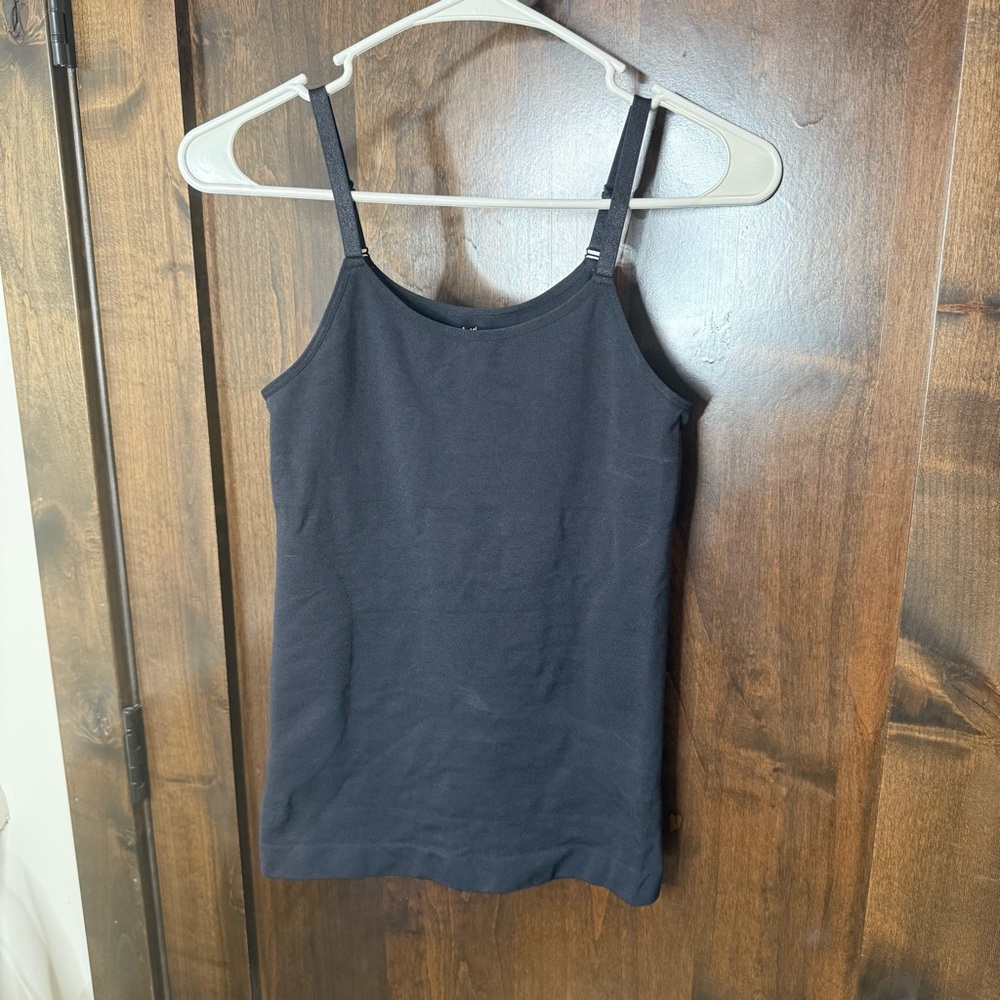 Women’s shapermint tank tops size L Classic Black shape Tank Top 2 available